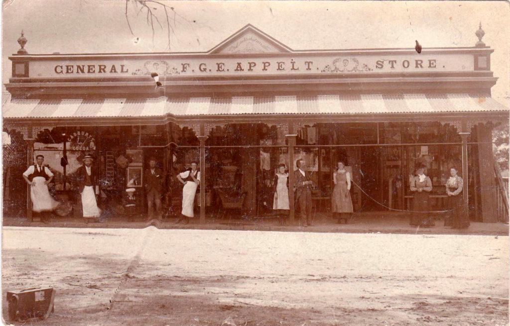 Appelts General Store (currently the Eudunda Roadhouse) circa 1910